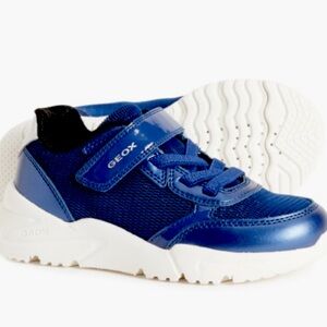 Geox Women's Cream Sneakers size 39